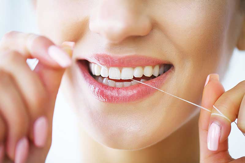 pulizia-dei-denti-professionale - Studio Dentistico Motta Jones, Rossi & Associati
